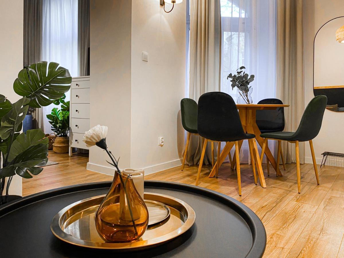 Charming Apartment, Wawel & Old Town Krakow Luaran gambar